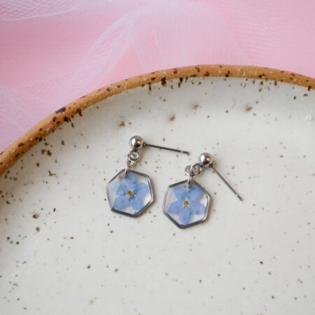 Wiszące kolczyki & niezapominajki w heksagonie