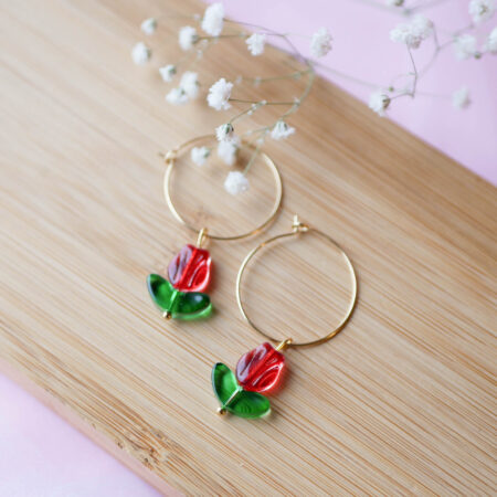 Kolczyki & czerwone tulipany